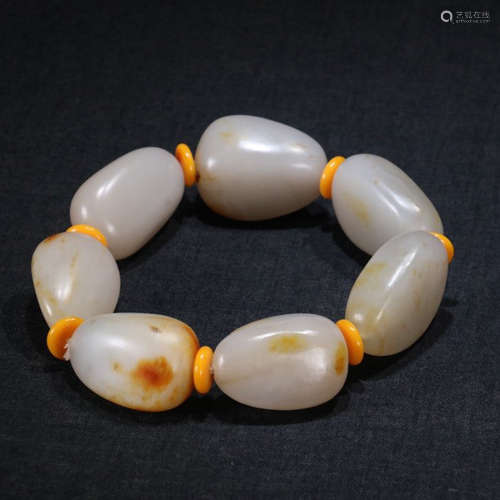 A Chinese Hetian Jade Beads Hand String