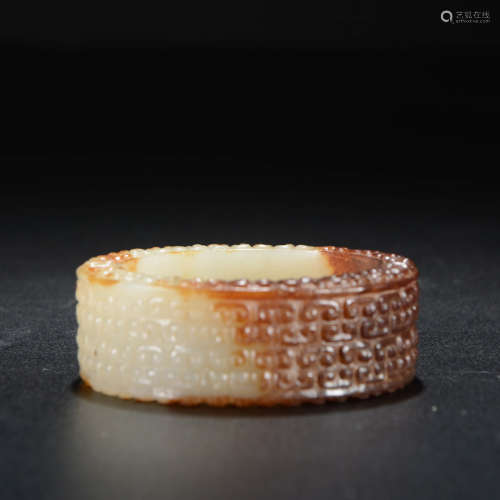 A Chinese Cloud Pattern Jade Carved Ring