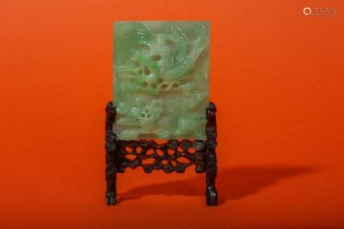 A CHINESE APPLE-GREEN JADEITE MINIATURE TABLE SCREEN.