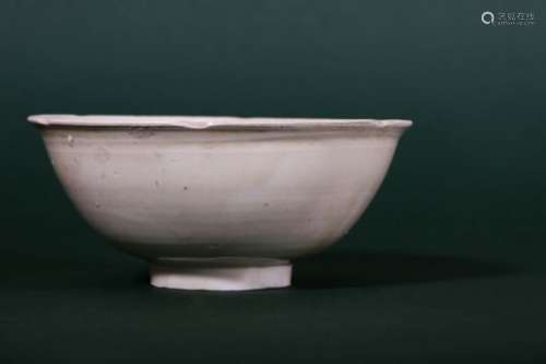 A CHINESE DINGYAO BOWL.