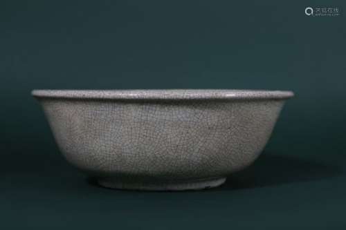 A CHINESE CRACKLE-GLAZED BOWL.