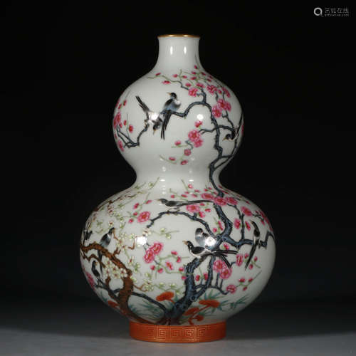 A Chinese Famille Rose Flowers And Birds Porcelain Gourd-shaped Vase