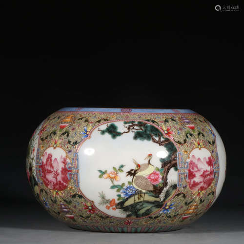 A Chinese Famille Rose Gilt Floral Porcelain Water Pot