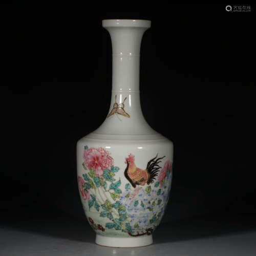 A Chinese Famille Rose Rooster Floral Porcelain Vase