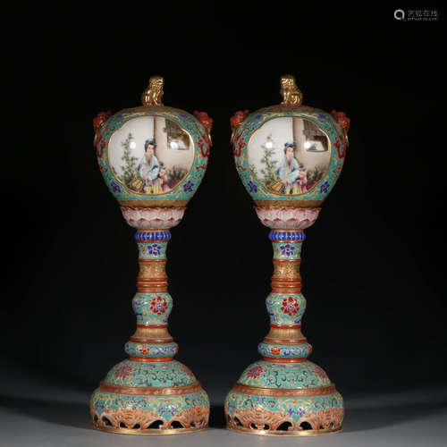 A Pair of Chinese Famille Rose Gilt Lady Floral Porcelain Lantern-shaped Vases