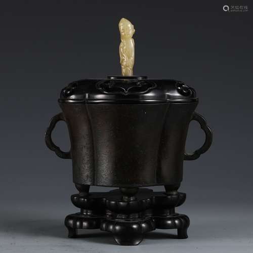 A Chinese Bronze Censer