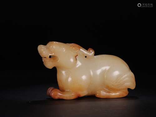 A Chinese Hetian Jade Beast Ornament