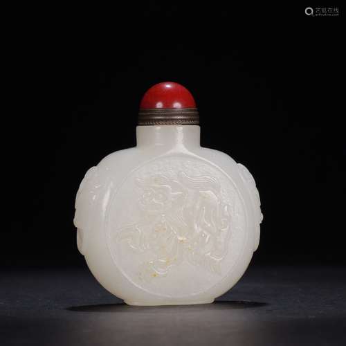 A Chinese Hetian Jade Snuff Bottle