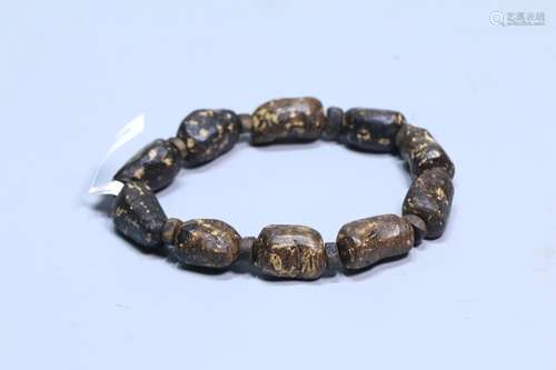 A Chinese Agarwood Bracelet