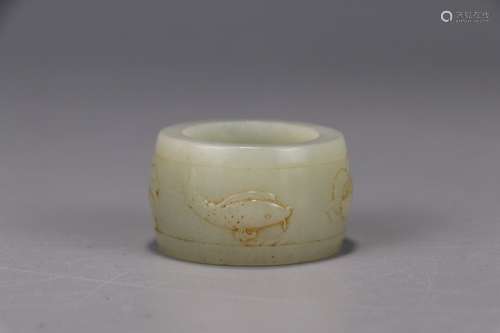 A Chinese Hetian Jade Thumb Ring