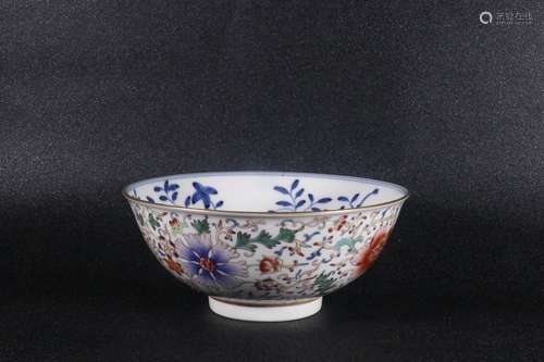 A Chinese Porcelain Famille Rose Bw Floral Bowl