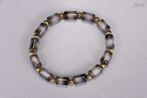 A Chinese Agate Bracelet