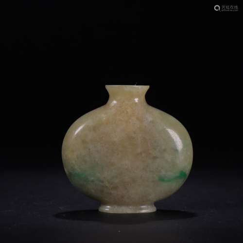 A Chinese Jadeite Snuff Bottle