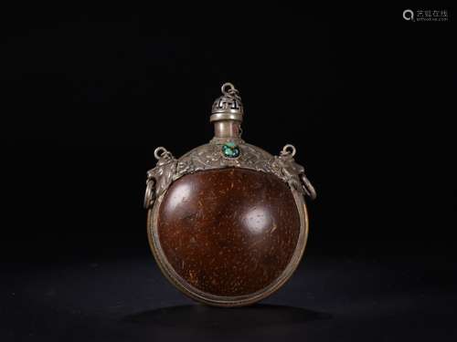 A Chinese Coconut Shell Snuff Bottle Embeded Silver