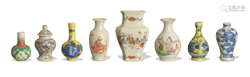 Group of Eight Porcelain Items, 19/early-20th Century