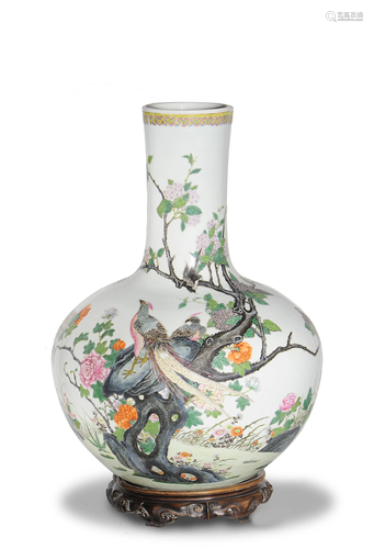 Large Chinese Vase with Phoenixes, late-19th Century