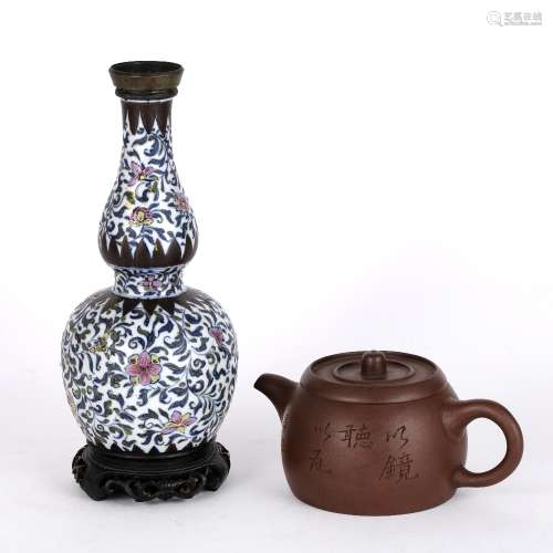 Yixing teapot Chinese with inscription to the side and two character seal mark to the base, 19cm