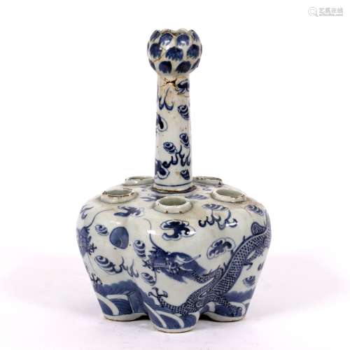 Blue and white tulip vase Chinese, 19th Century decorated to the body with two dragons chasing a
