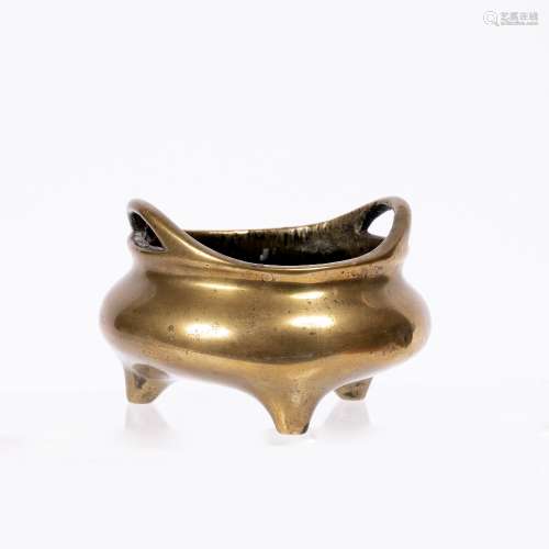 Bronze censer Chinese, 18th/19th Century with raised handles on three feet, with Xuande seal mark to