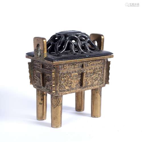 Gui shape bronze censer Chinese, 19th Century with taotie symbol motifs engraved to the sides,