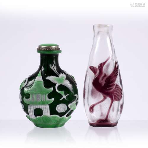 Green and white double overlay snuff bottle 19th Century, Chinese on green ground with stork and