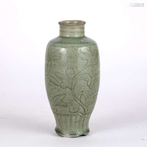 Celadon Longquan vase Chinese, 17th Century with incised foliate decoration, 20cm high