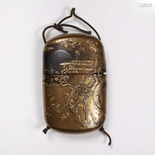 Gold lacquer four case inro Japanese, Edo Period signed Tsune-o with kakihan, the vertical rounded