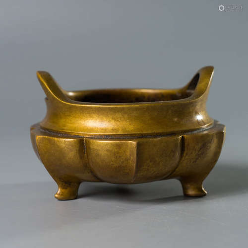 A Chinese Bronze Incense Burner