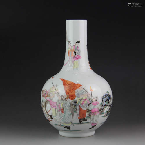 A Chinese Famille Rose Figure Painted Porcelain Vase