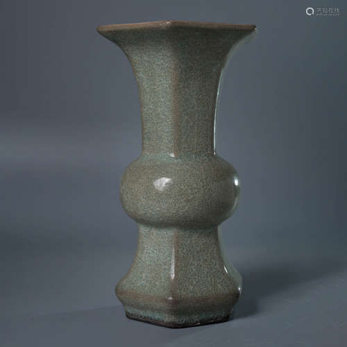 A Chinese Celadon Porcelain Hexagon Vase