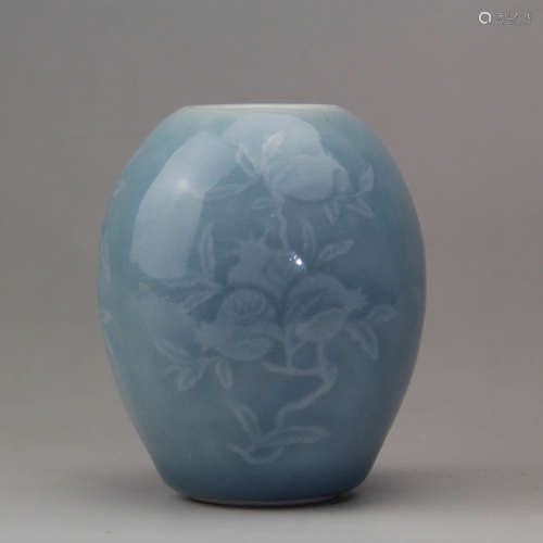 A Chinese Monochrome Glaze Painted Porcelain Water Pot