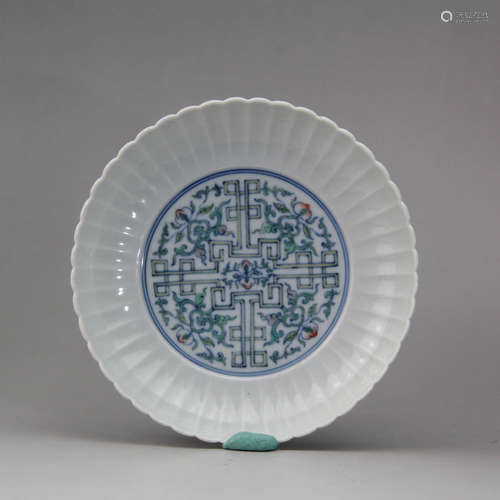 A Chinese Clashingcolor Porcelain Plate