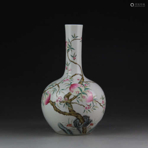 A Chinese Famille Rose Peach Painted Porcelain Vase