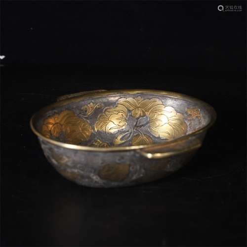 铜镀金錾刻花卉纹耳杯