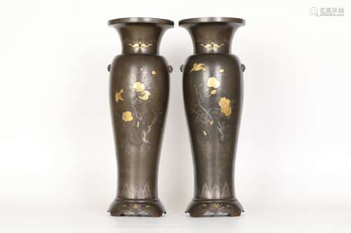19th century bronze vases of Pair