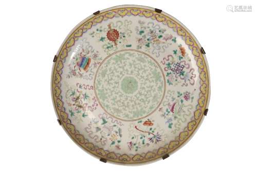 LARGE FAMILLE ROSE 'BAJIXIANG' DISH, GUANGXU SIX CHARACTER MARK IN RED AND OF THE PERIOD