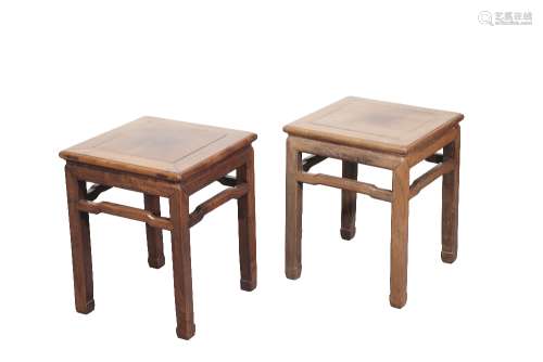 GOOD PAIR OF HUANGHUALI STOOLS (FANGDENG), LATE MING / EARLY QING