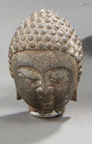 SOUTHEAST ASIA Small bronze Buddha head Size: 8 cm