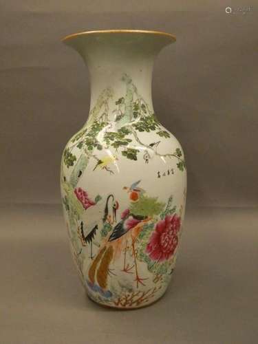 Porcelain vase of baluster shape Green family enamel decoration H. : 43 cm collar accidents and misses