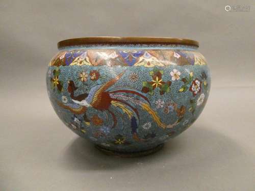 CHINA Cloisonné bronze ball vase with dcor of flowers and epaons. Ht.: 18cm - Diam.: 23,5cm