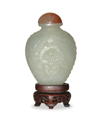 Chinese Mughal Style Jade Snuff Bottle, 18th Century