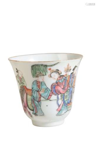 FAMILLE ROSE CUP, LATE QING DYNASTY