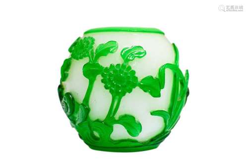 PEKING GREEN GLASS OVERLAY WATERPOT, LATE QING DYNASTY