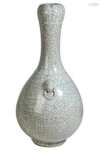 LARGE CELADON CRACKLE-GLAZE VASE, LATE QING / REPUBLIC PERIOD