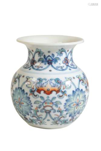 DOUCAI 'LOTUS' VASE