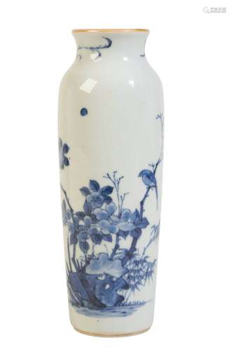 SMALL BLUE AND WHITE SLEEVE VASE