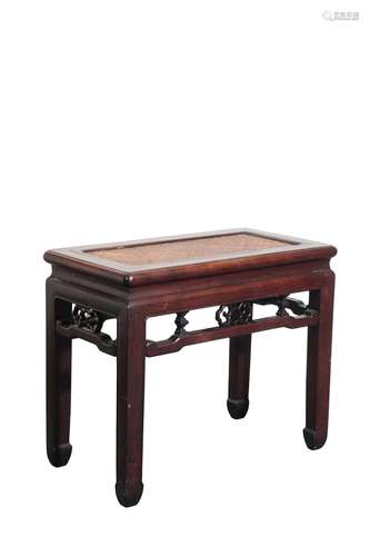 GOOD HUANGHUALI RECTANGULAR STOOL, KANGXI PERIOD