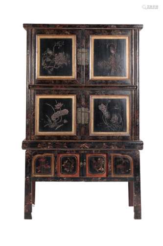 BLACK LACQUER AND POLYCHROME PAINTED CABINET, LATE QING DYNASTY