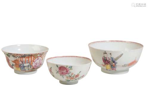 THREE CHINESE EXPORT FAMILLE ROSE BOWLS, QING DYNASTY, 18TH CENTURY