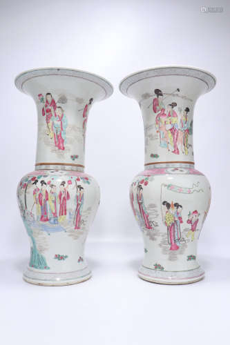 pair of chinese qing dynasty famille rose porcelain pots